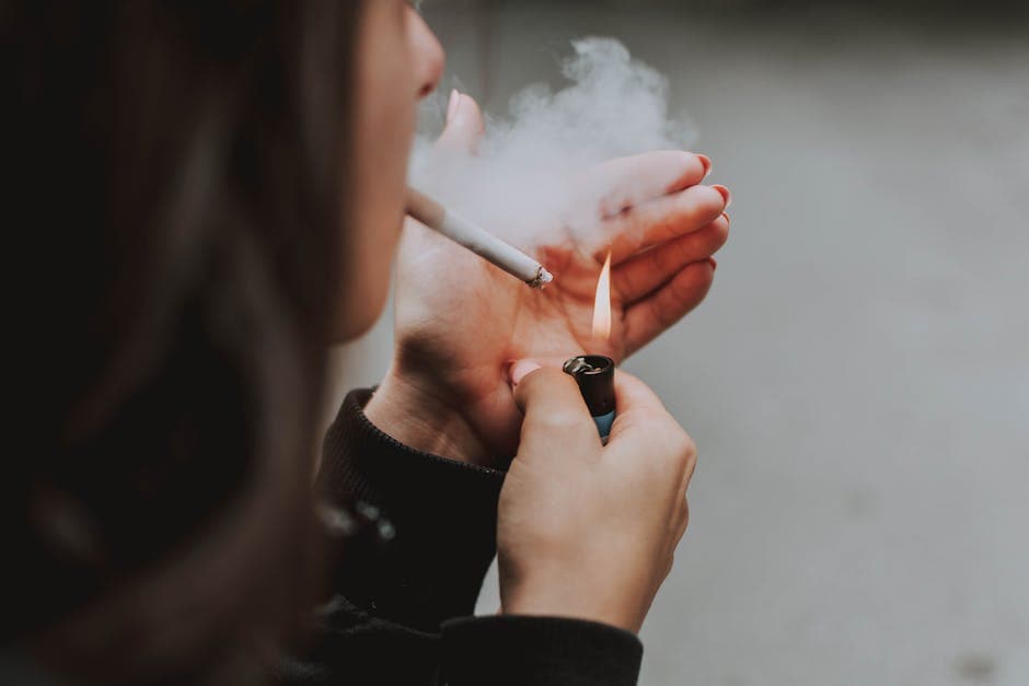 Nicotine gum as an alternative to smoking